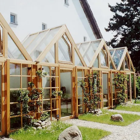 Hotel Seehotel Am Neuklostersee 4*