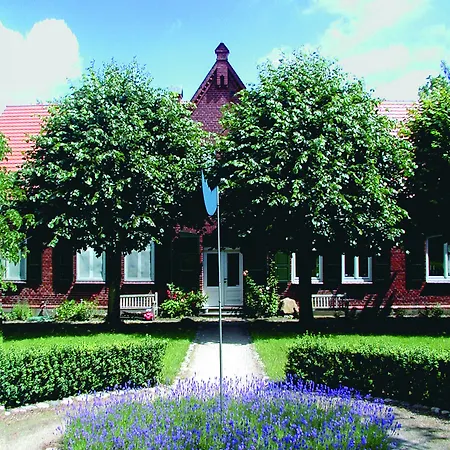 Seehotel Am Neuklostersee Hotel